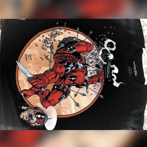 Marvel Deadpool shirt - Picture 2 of 4